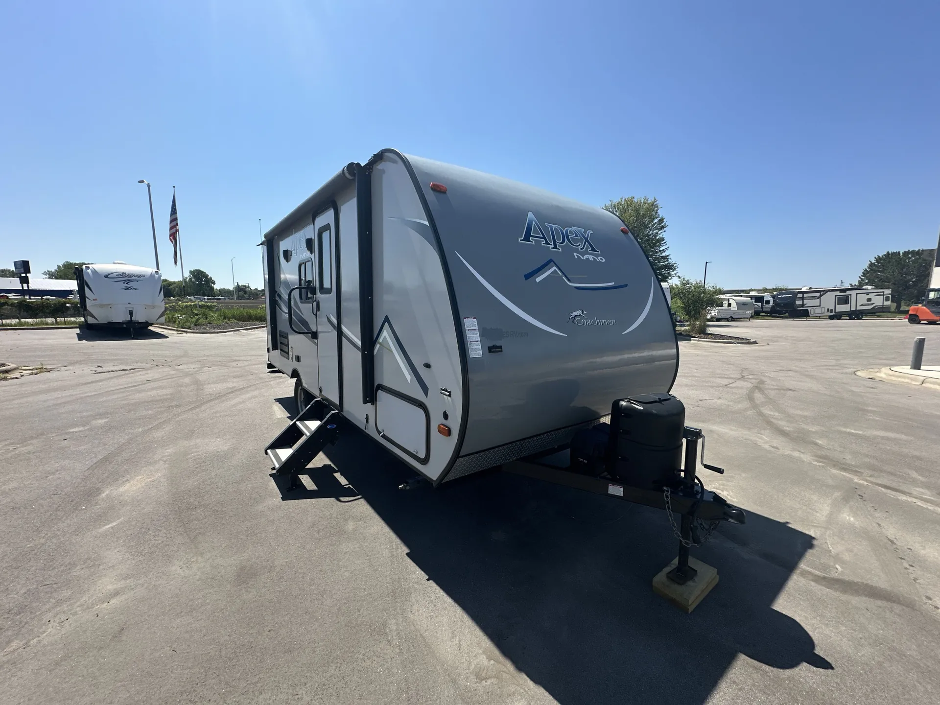 2018 Coachmen Apex 191RBS - Photo 2