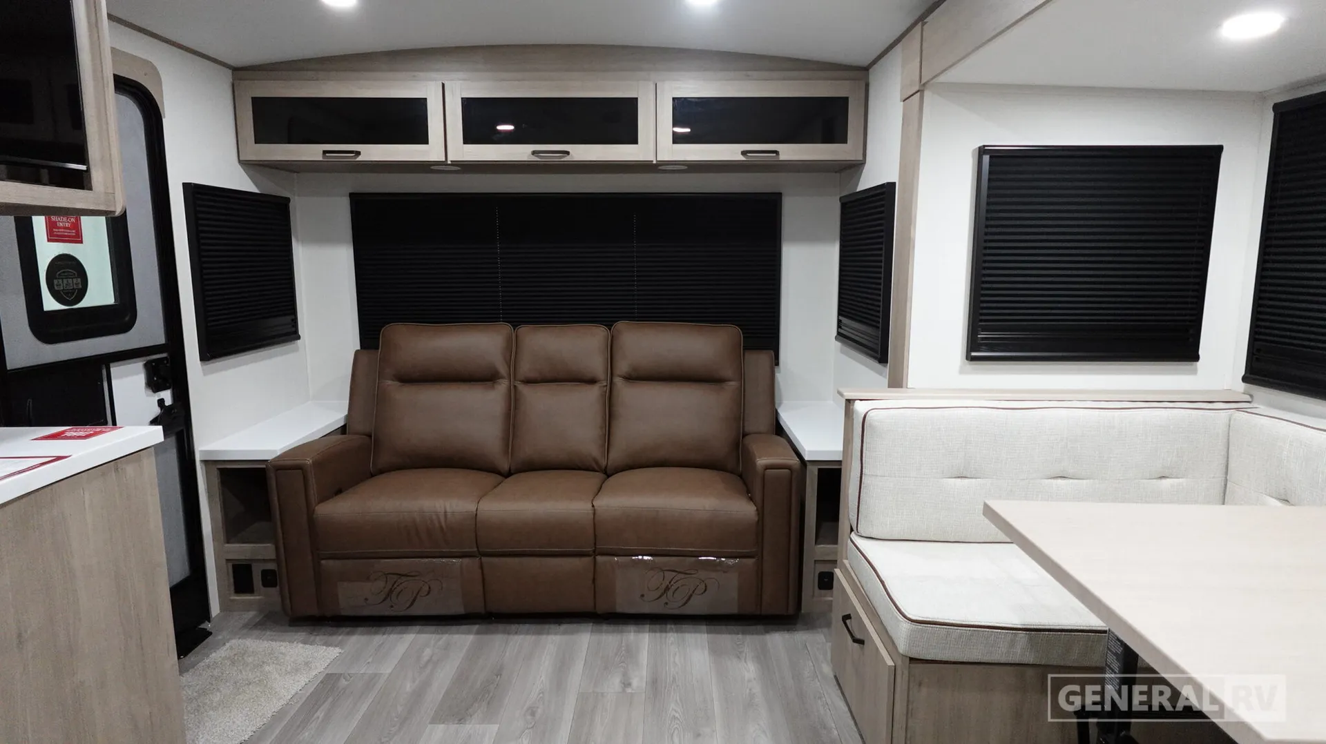 2026 Grand Design Imagine 2500RL - Photo 3