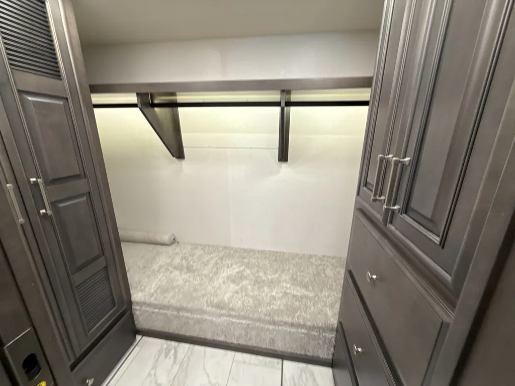 2025 Entegra Coach Aspire 44D, Photos photo 9