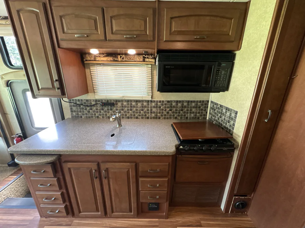 2015 Jayco Precept 29UM, Photos photo 13