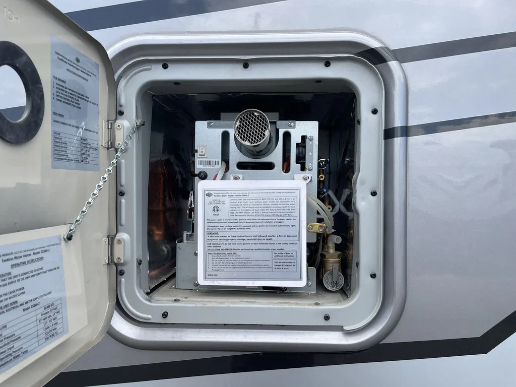 2022 Thor Motor Coach Magnitude RS36, Photos photo 19