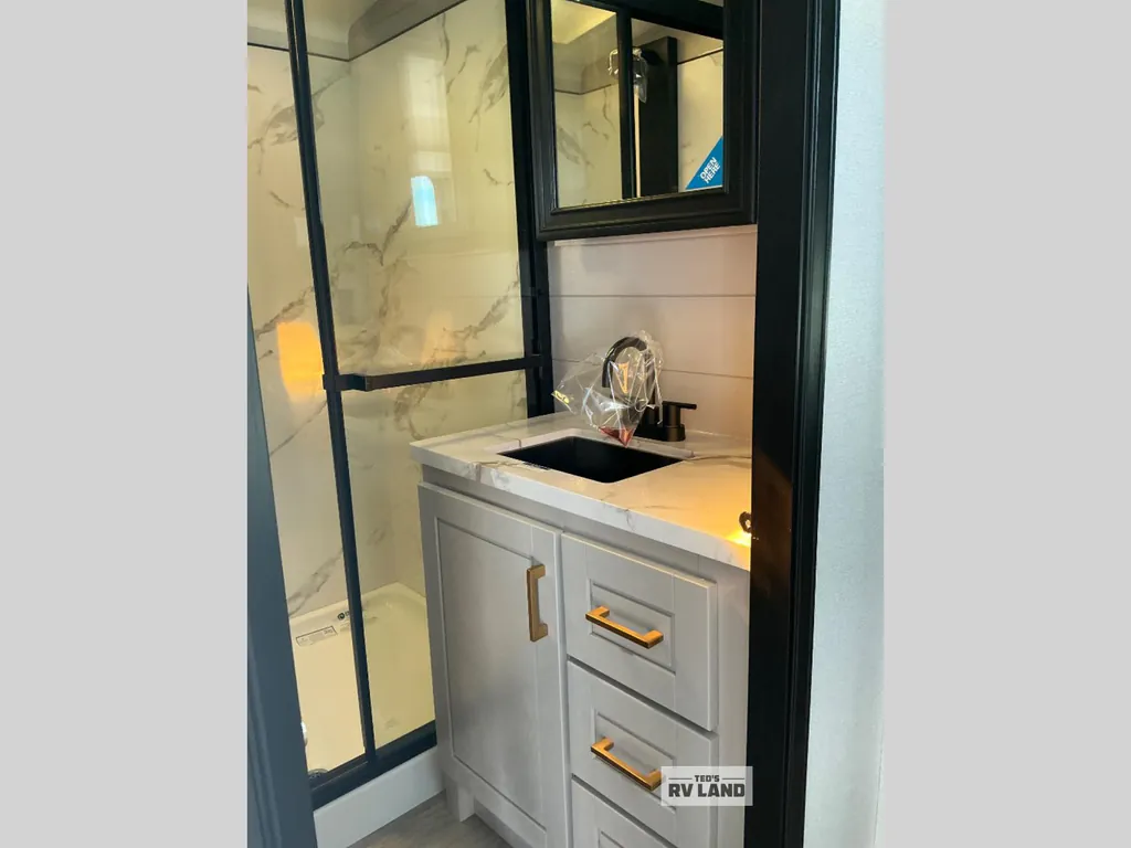 2027 Jayco North Point 391TBBH, Photos photo 15
