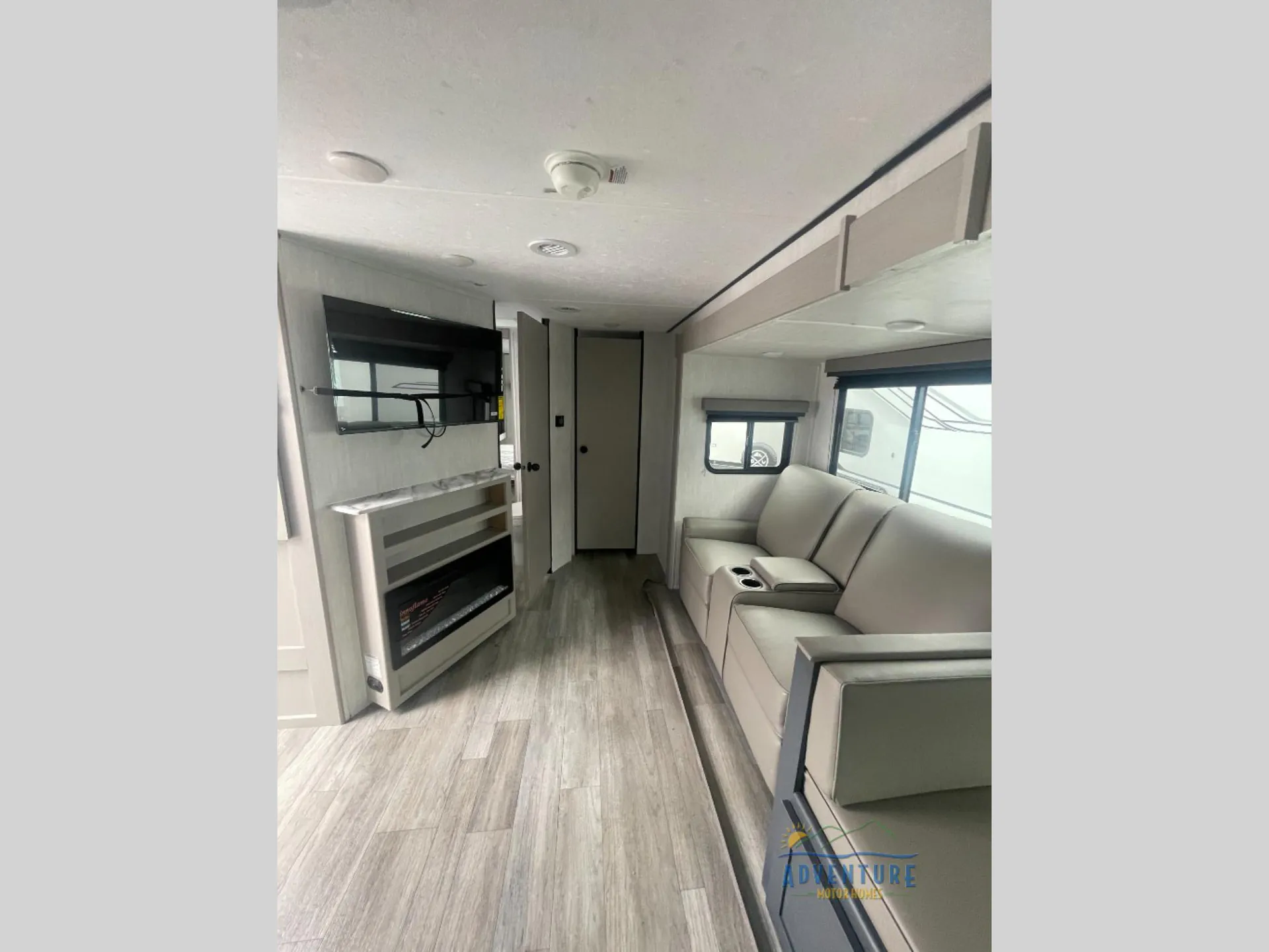 2025 Coachmen Apex 243FKS - Photo 3