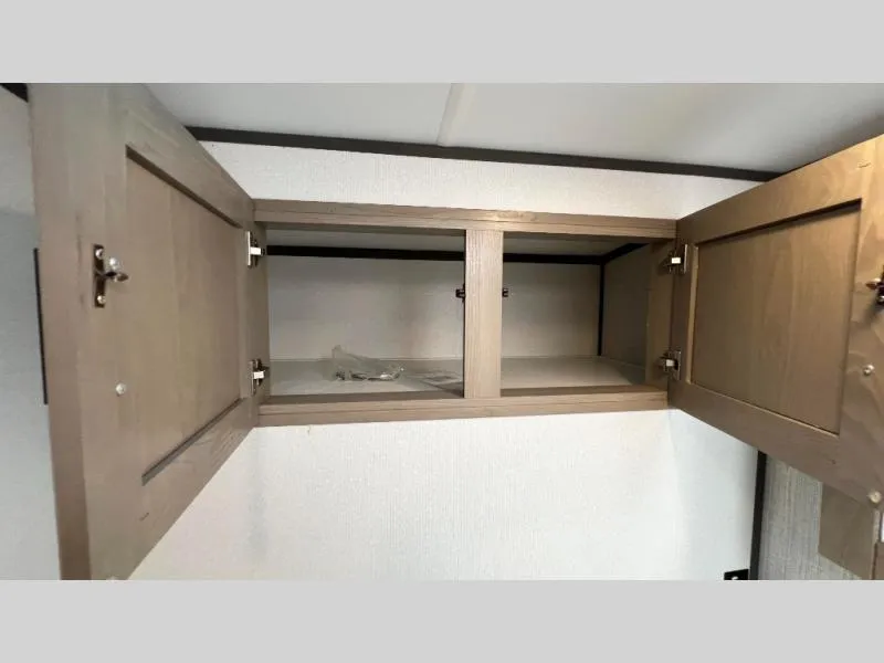 2021 Cruiser RV Shadow Cruiser 239RBS - Photo 4