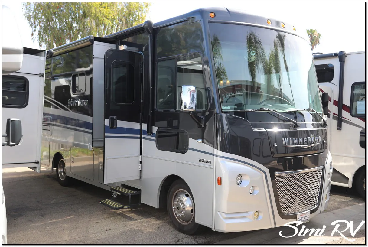 2020 Winnebago Adventurer 27N - Photo 3