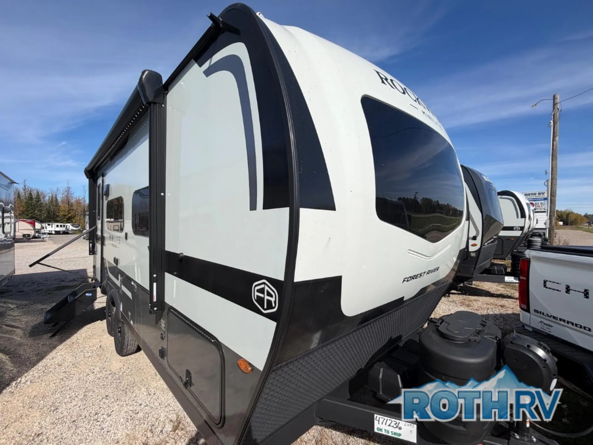 2027 Forest River Rockwood Mini Lite 2109S - Photo 4