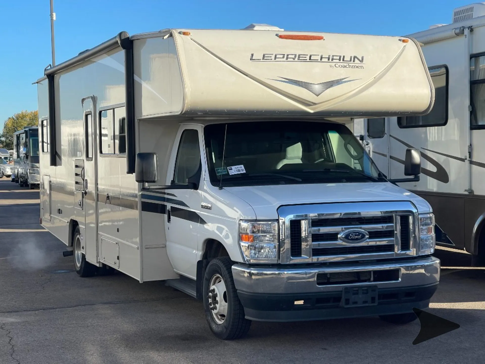 2023 Coachmen Leprechaun 270QB - Ford 450 - Photo 2