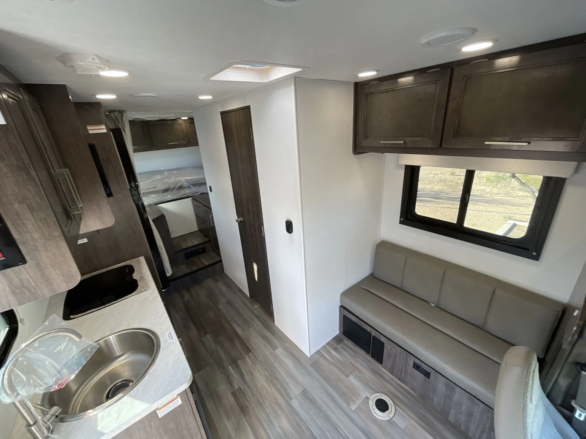 2026 Jayco Redhawk Se 22T - Photo 3