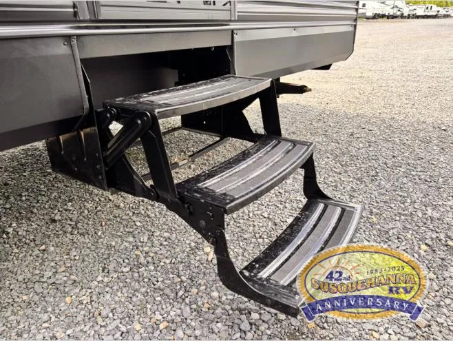 2025 Forest River Cherokee Timberwolf 39HBA - Photo 4