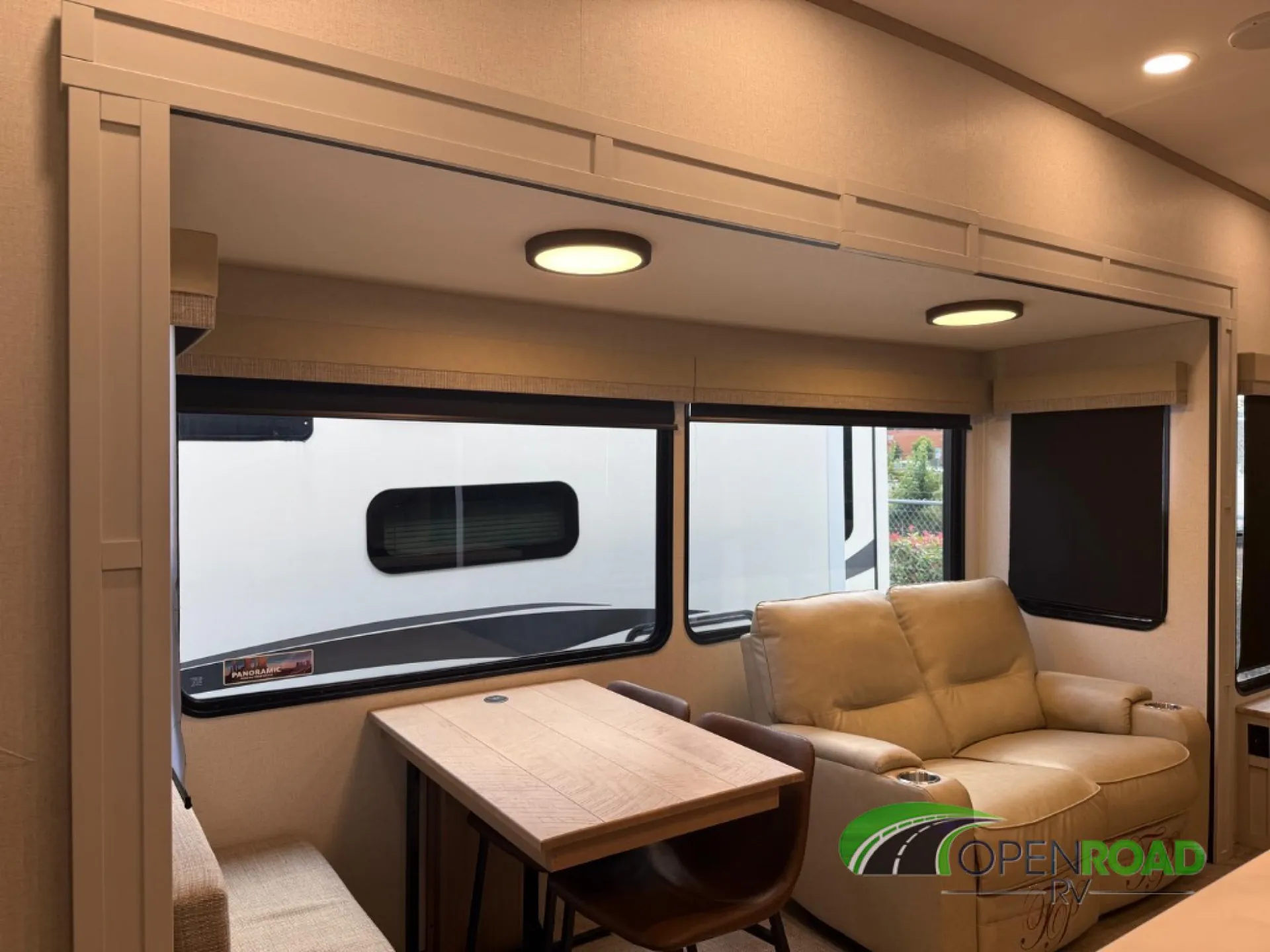 2025 Forest River Sandpiper 3370RLS — Photo 5