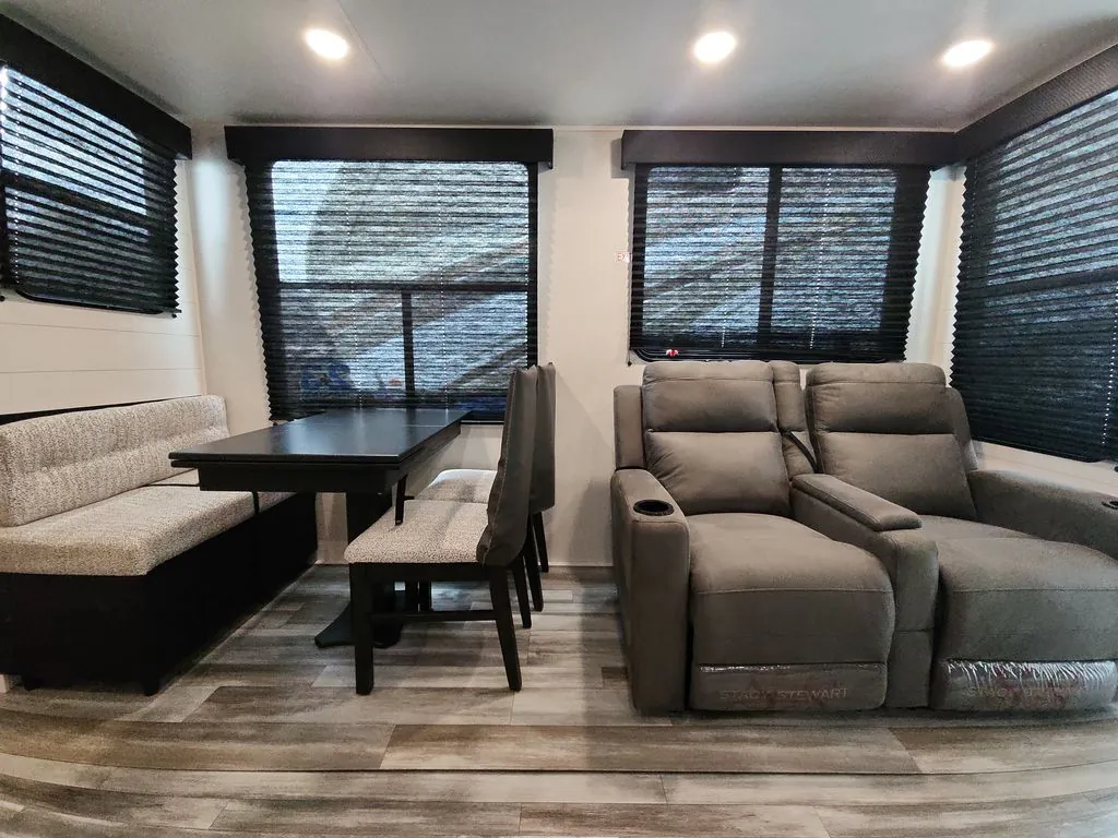 2026 Jayco Jay Flight Bungalow 404LOFT DS, Photos photo 19