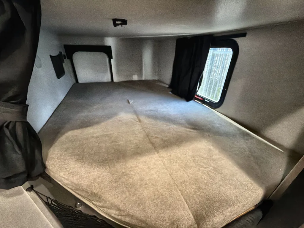 2027 Jayco Jay Feather 29BHB, Photos photo 17