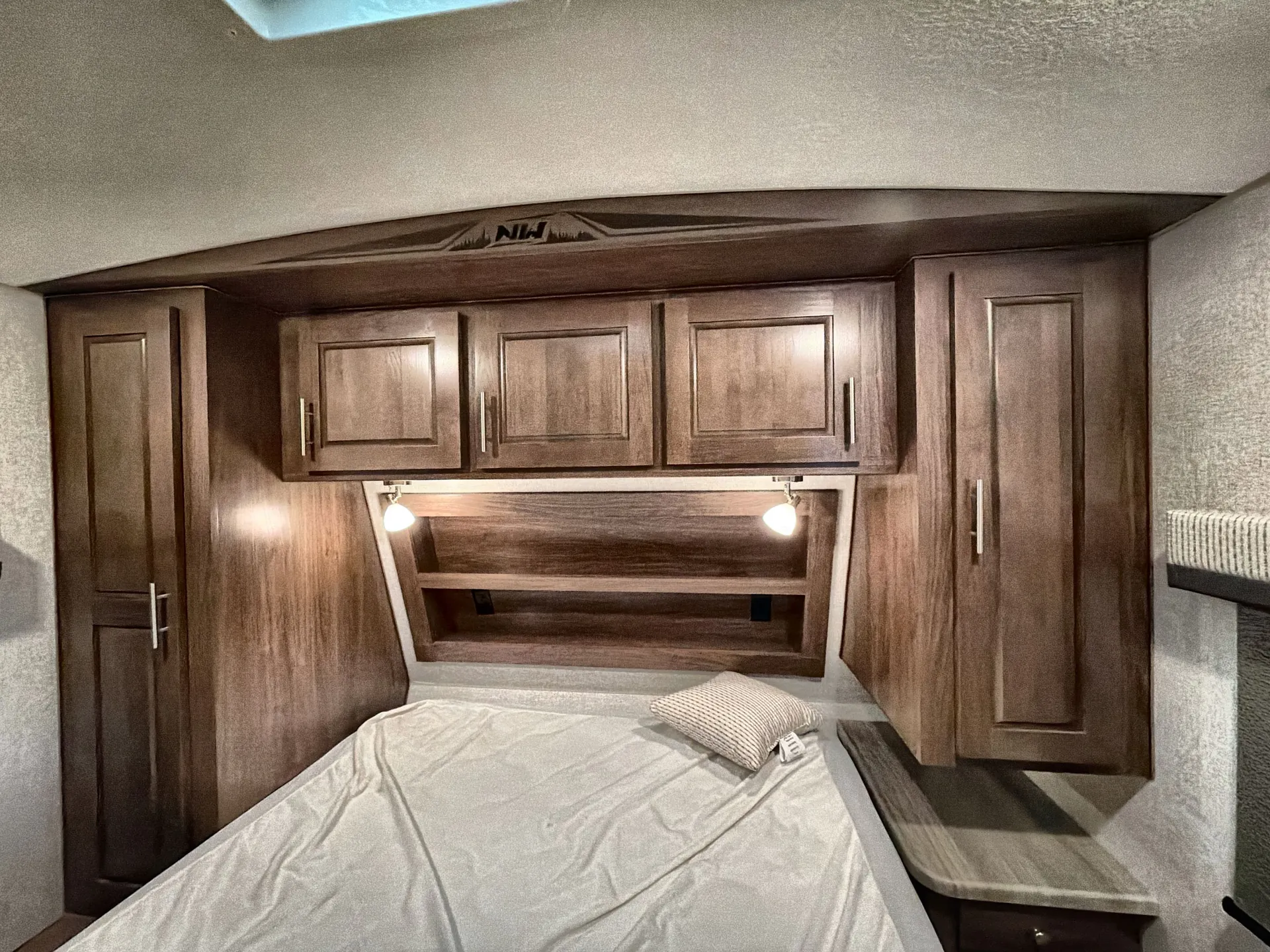 2024 Northwood Arctic Fox North Fork 25R — living area main
