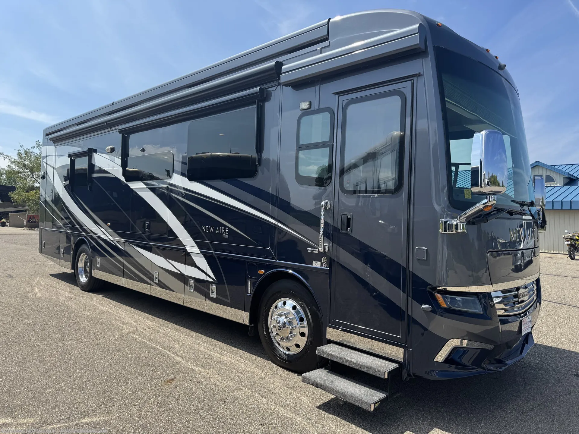 2021 Newmar New Aire 3543 - Photo 2