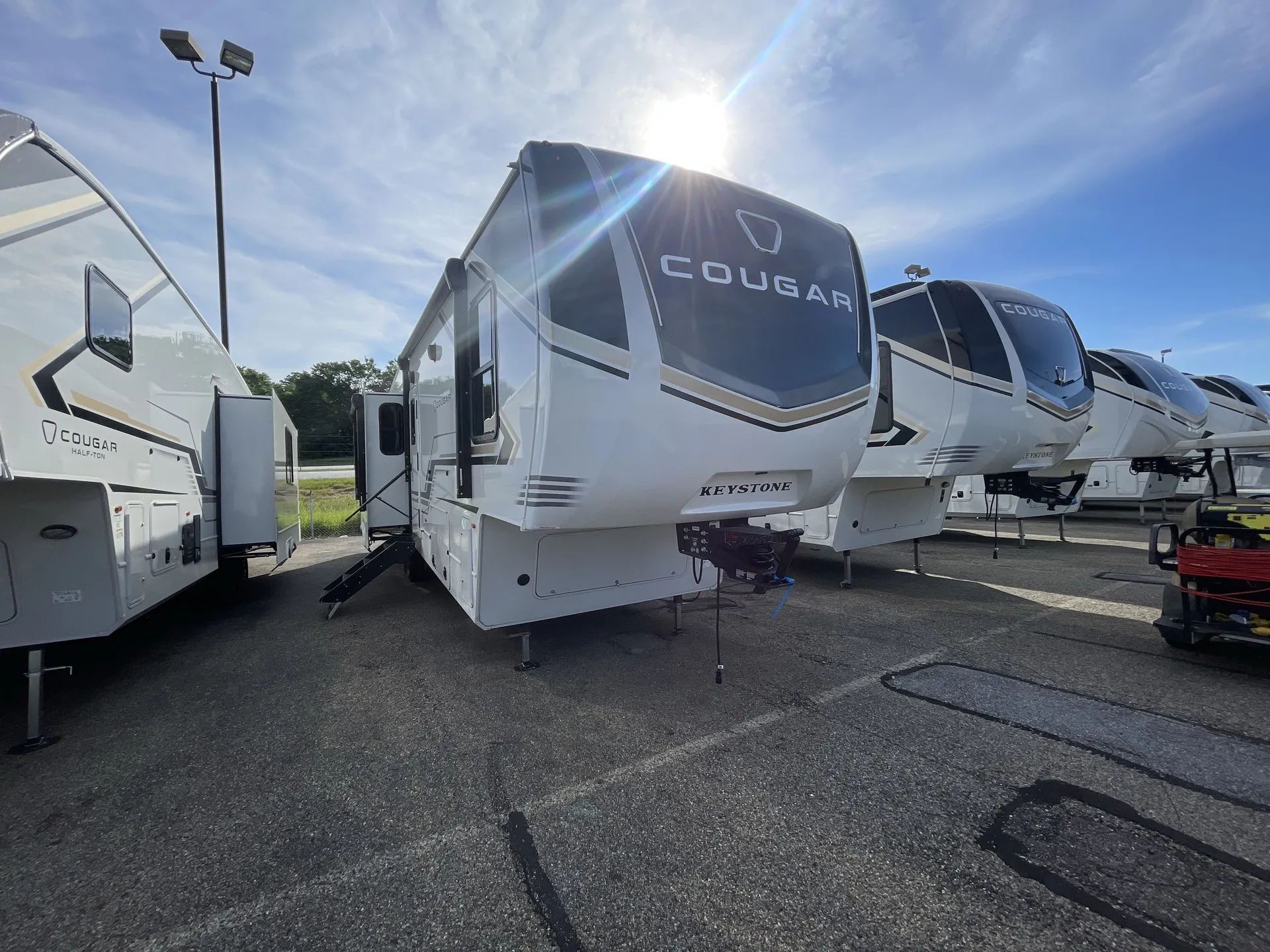 2026 Keystone Cougar 350LLK - Photo 2