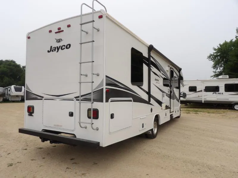 2018 Jayco Greyhawk 31DS dealer photo 2 from Kunes RV
