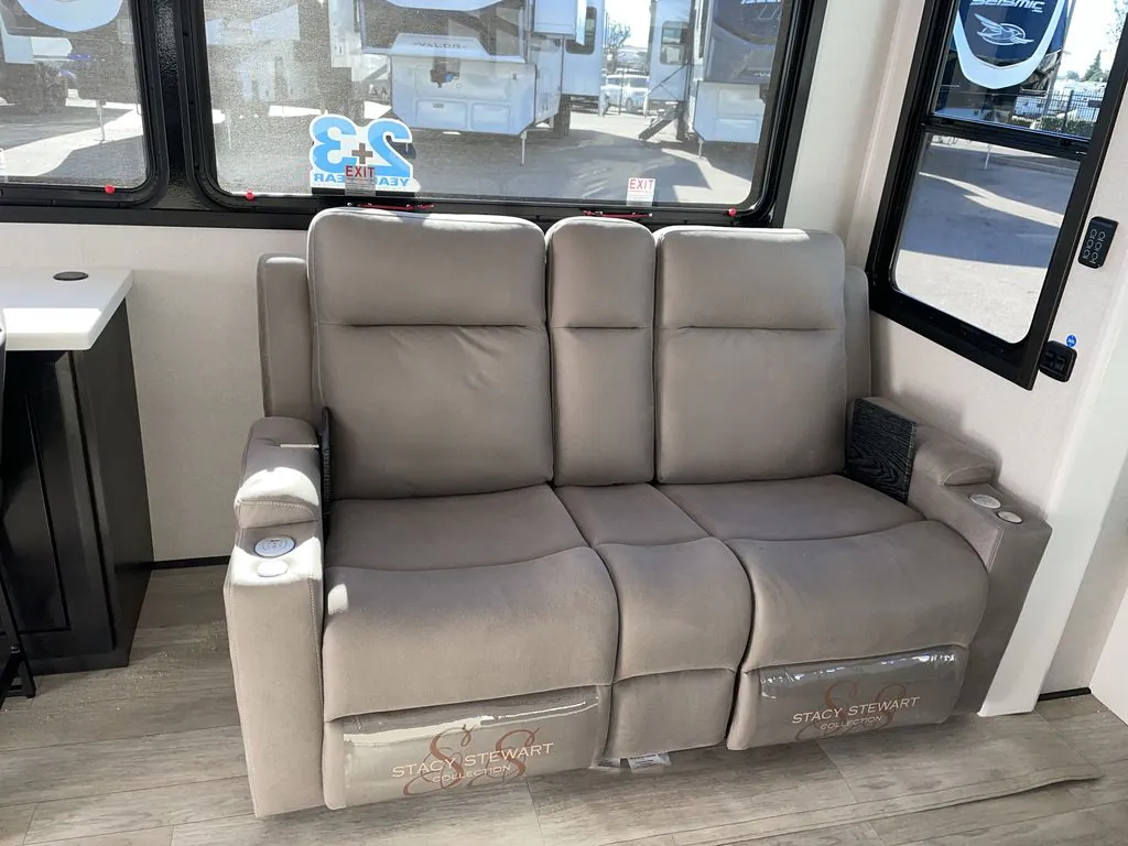 2026 Jayco Pinnacle 36FBTS, Photos photo 8