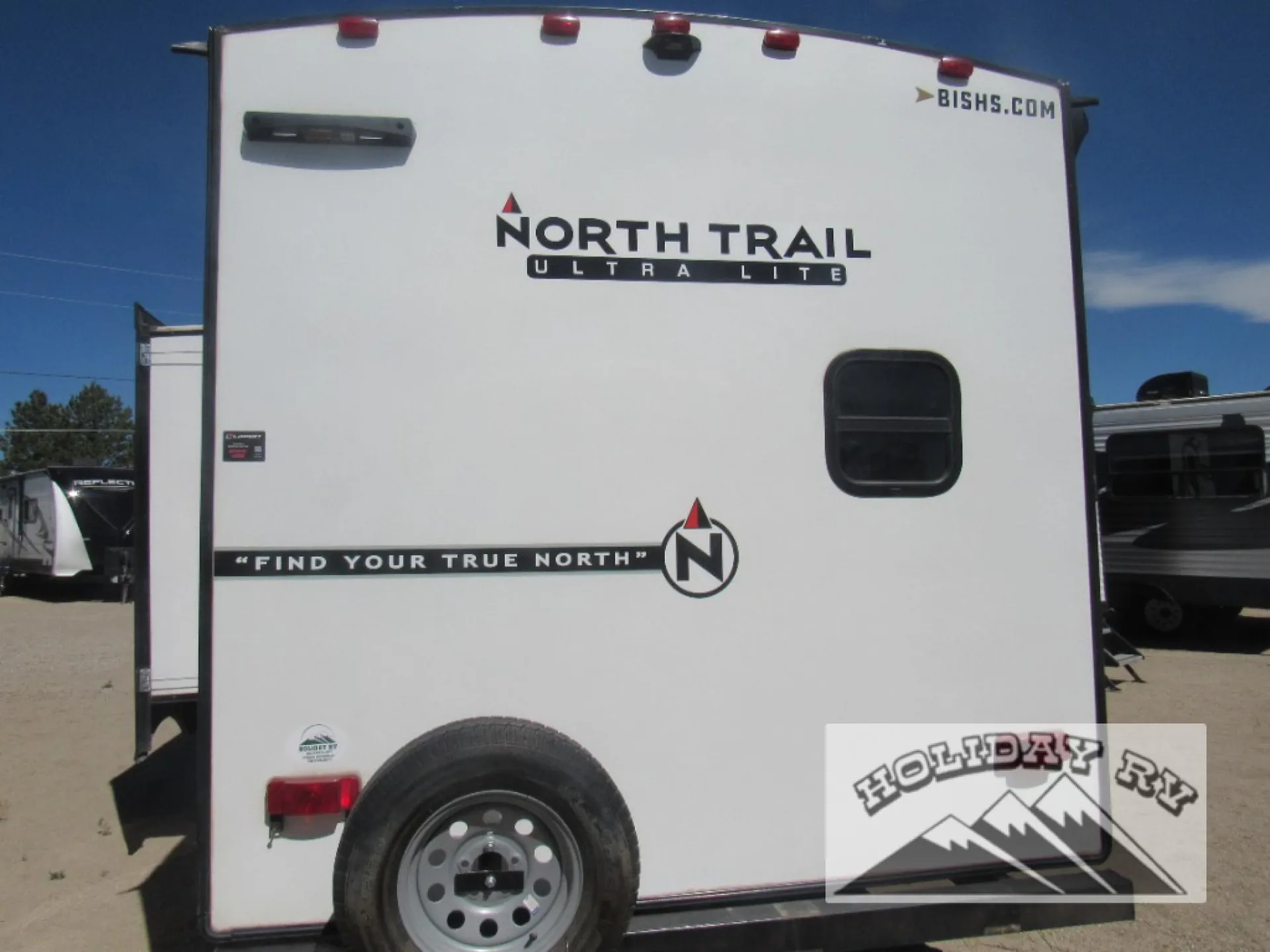 2024 Heartland North Trail Ultra-Lite NT 25BHPS dealer photo 5 from Holiday RV