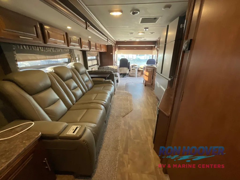 2015 Forest River RV Georgetown 335DS, Photos photo 30