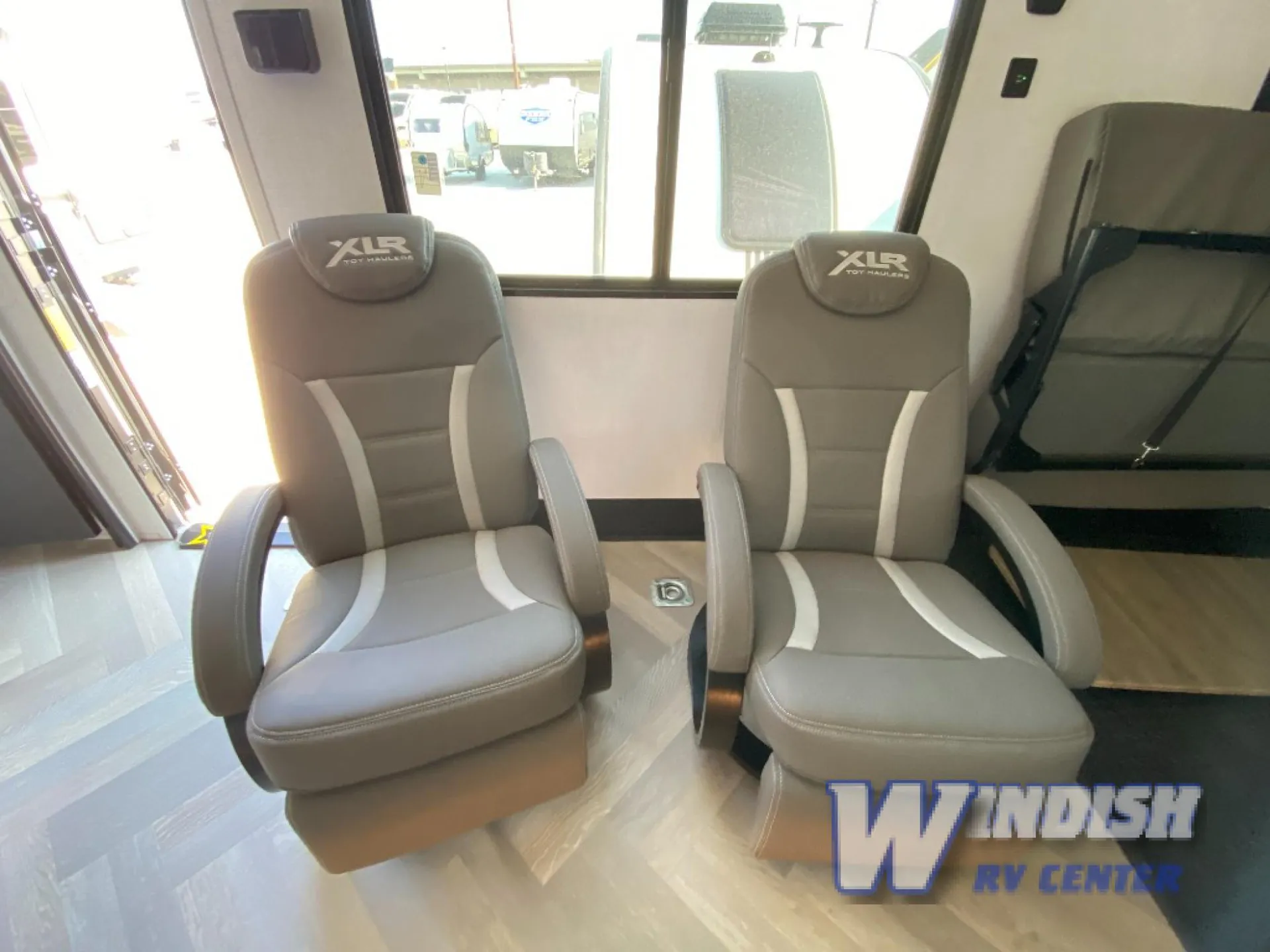 2024 Forest River XLR Boost 2114B - Photo 4