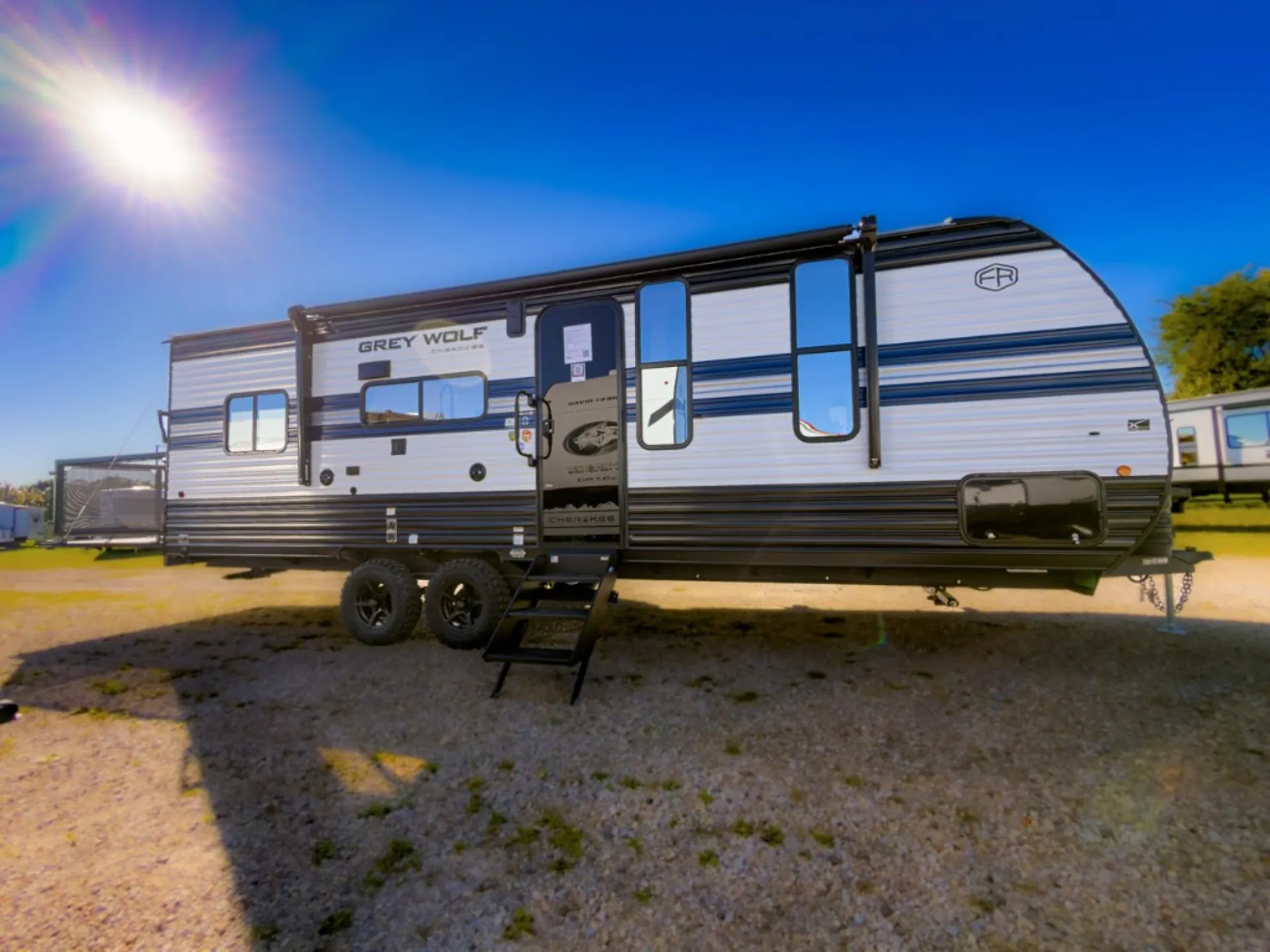 2027 Forest River Cherokee Grey Wolf 22RR — Photo 5