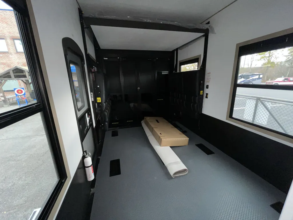 2026 Keystone Raptor 441, Photos photo 23