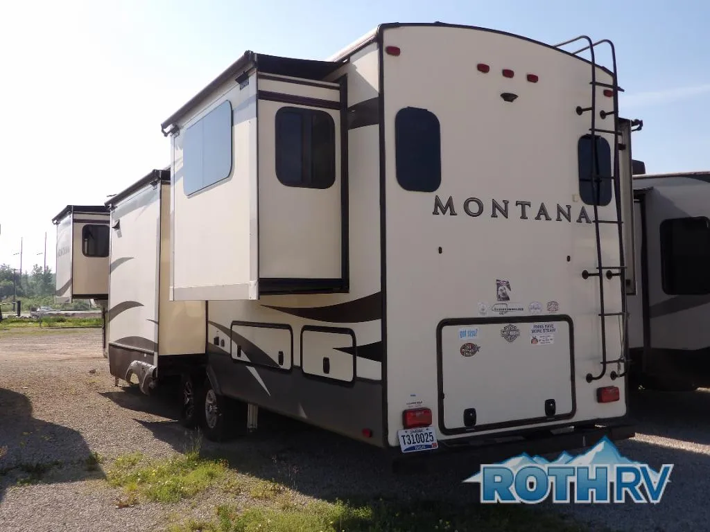 2018 Keystone Montana 3791RD - Photo 4