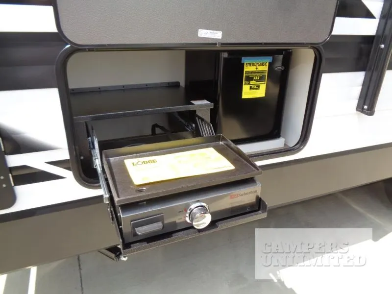 2027 Grand Design Transcend 335BHT - Photo 3