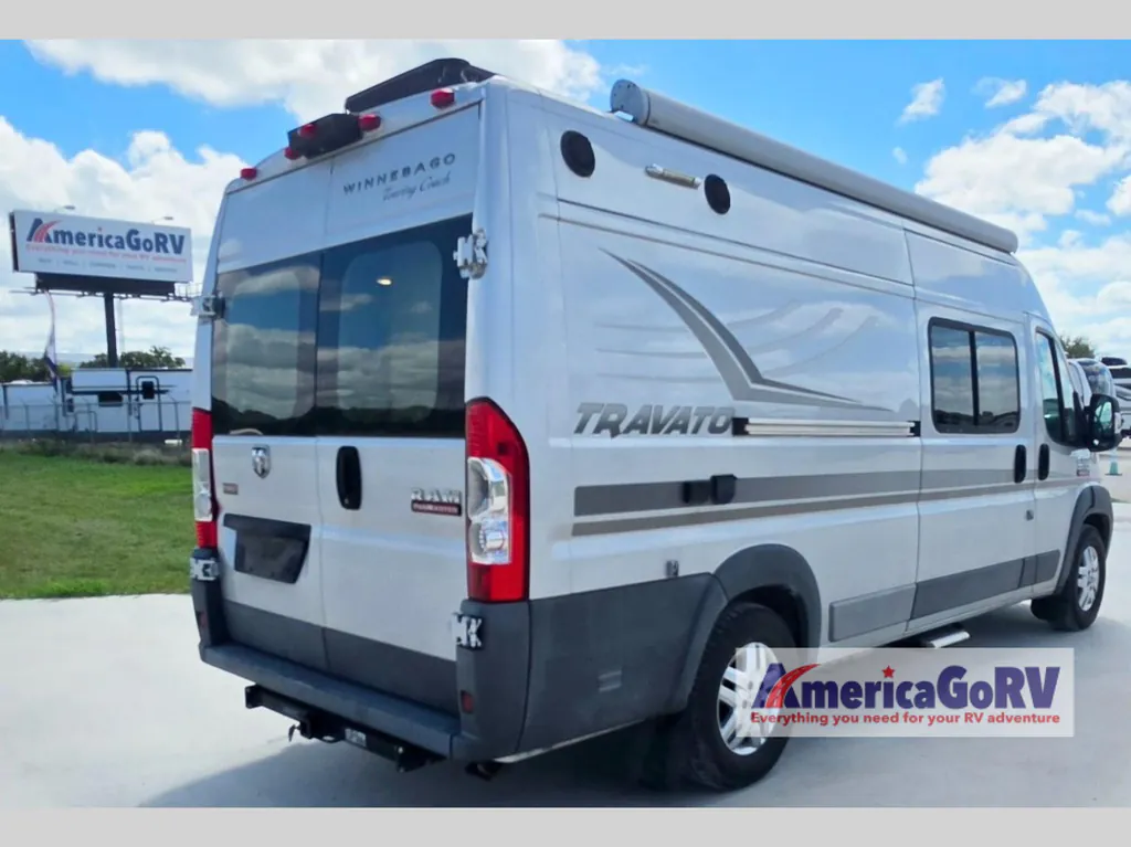 2014 Winnebago Travato 59G, Photos photo 4