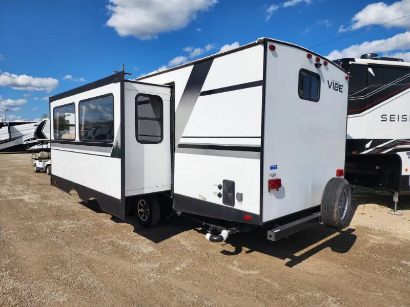 2020 Forest River Vibe 28RB — Photo 6