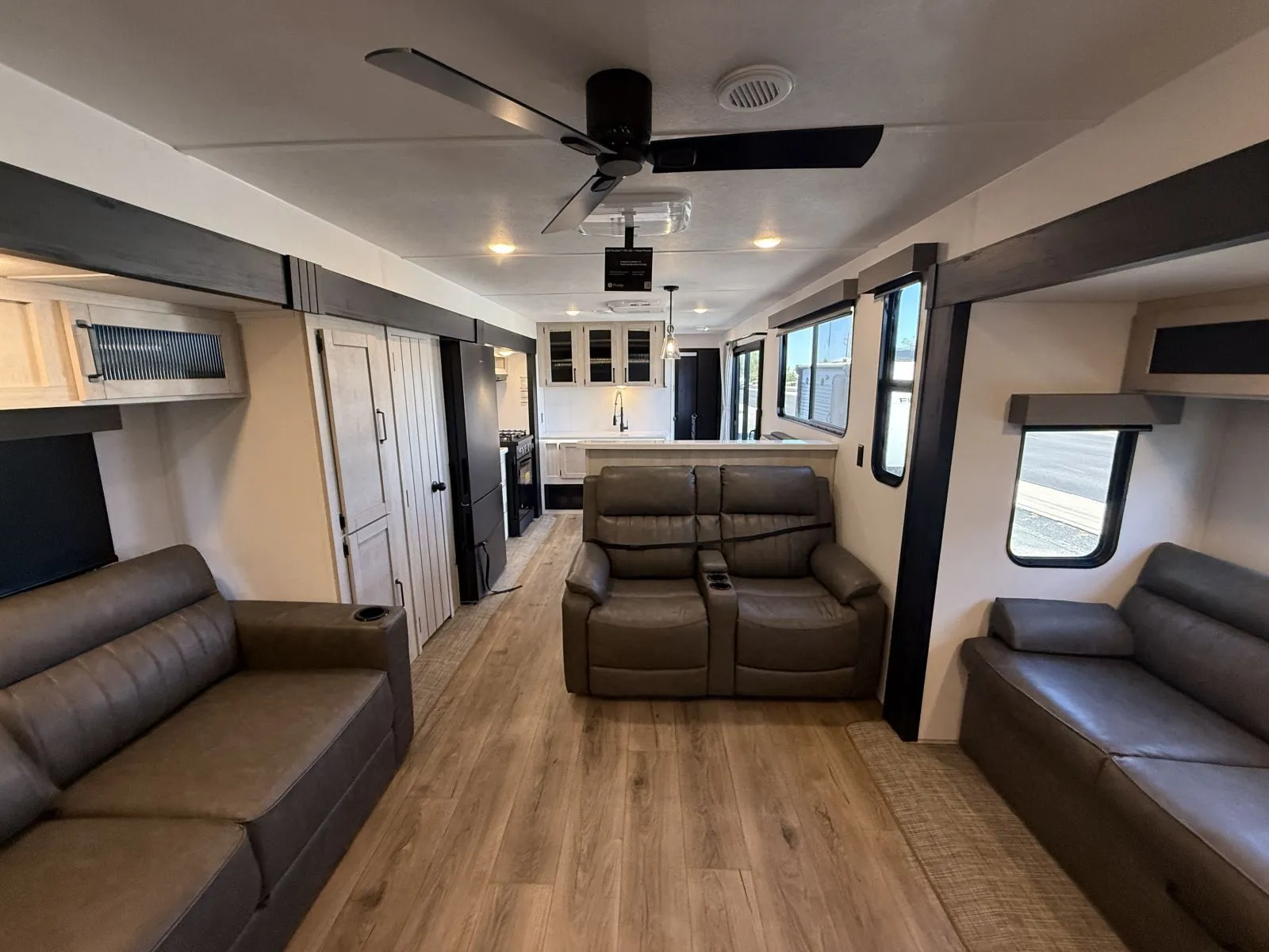 2026 Forest River Puma Vista 38DEN — Photo 7