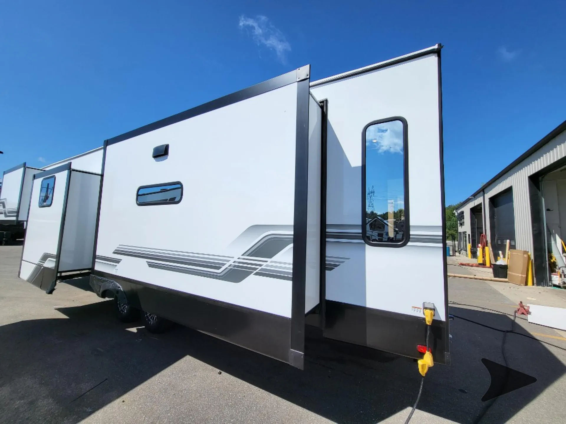 2027 Forest River Sabre 36FLX — Photo 7