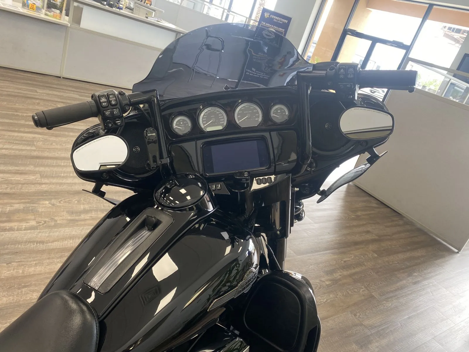 2023 Harley Davidson Ultra Limited - Photo 3