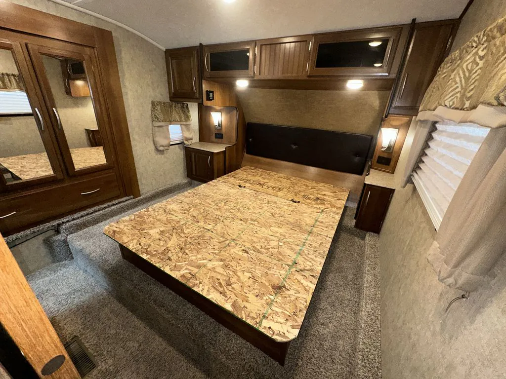 2017 Prime Time Crusader 295RST, Photos photo 18