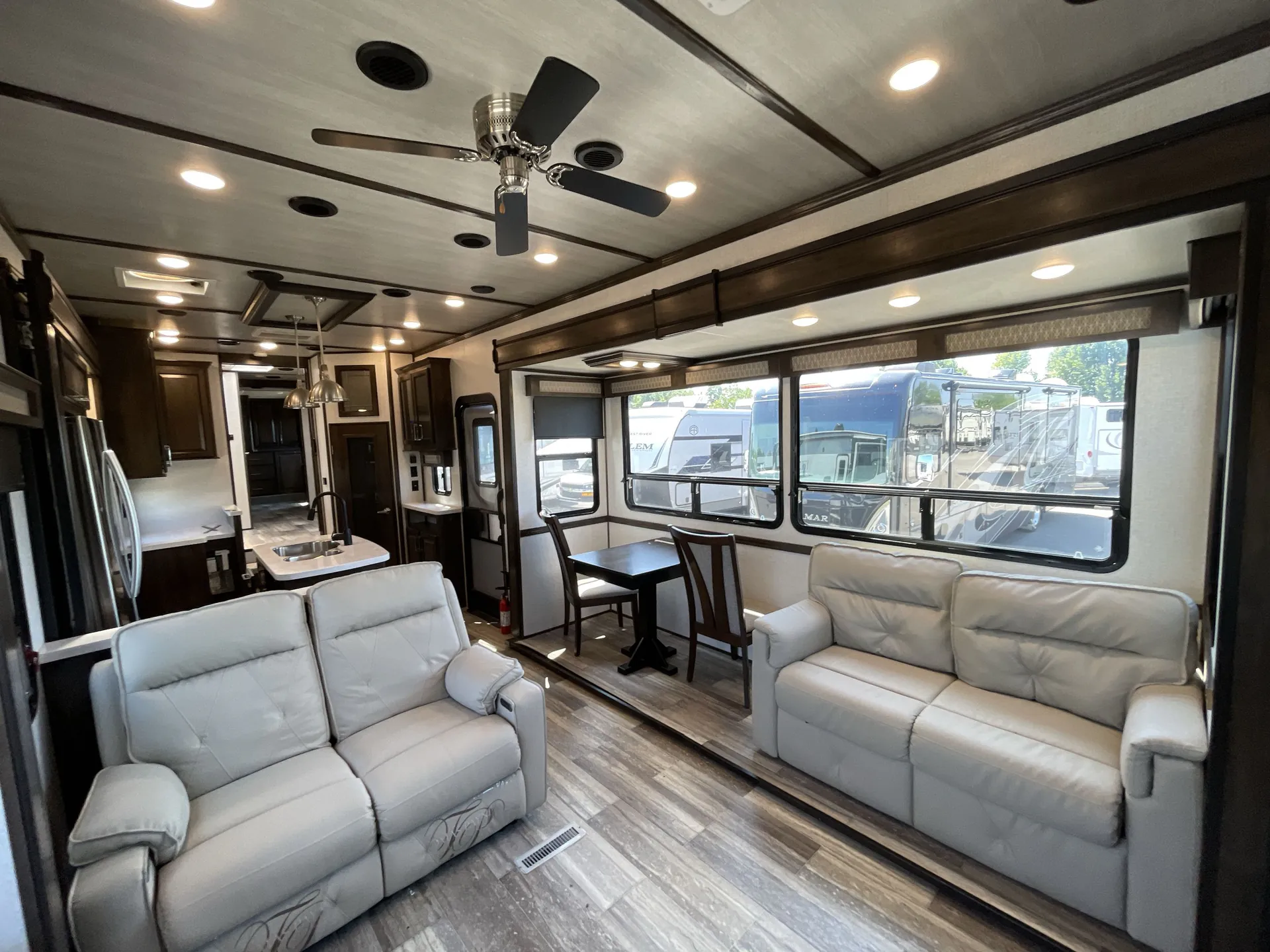 2021 Dutchmen Yukon 410RD dealer photo 3 from Camping World
