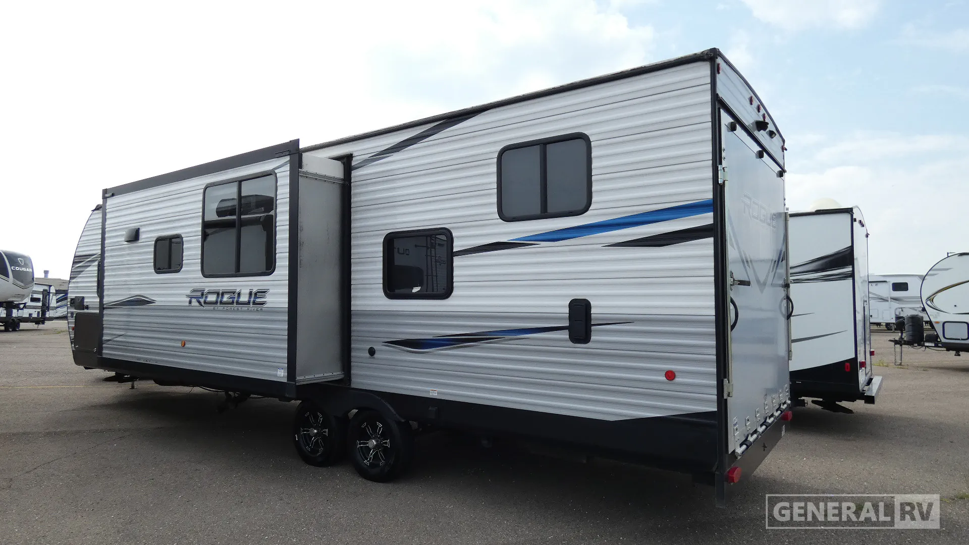 2021 Forest River Vengeance Rogue 29KS - Photo 4