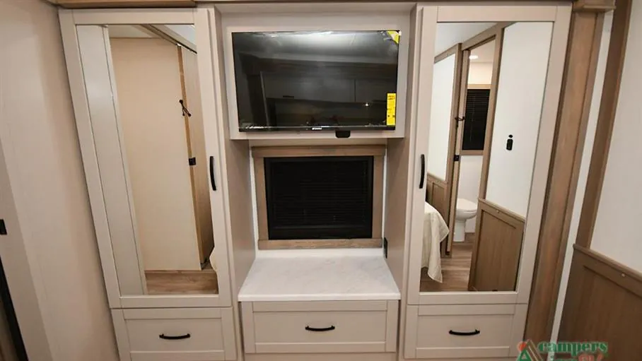 2027 Entegra Coach Vision XL 36C, Photos photo 23