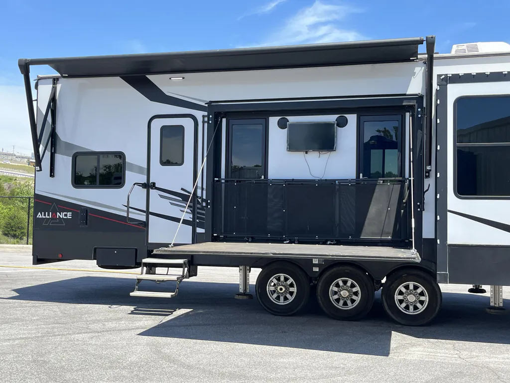 2023 Alliance RV Valor 42V13, Photos photo 35