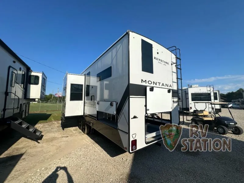 2026 Keystone Montana 3901RK - Photo 4