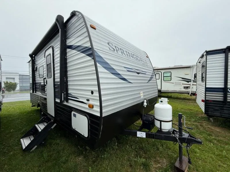 2021 Keystone Springdale Mini 1800BH - Photo 2