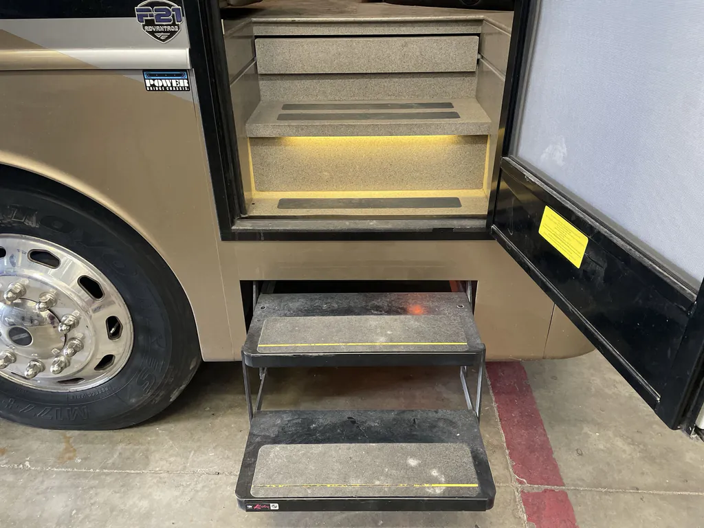 2018 Fleetwood Pace Arrow LXE 38K, Photos photo 23
