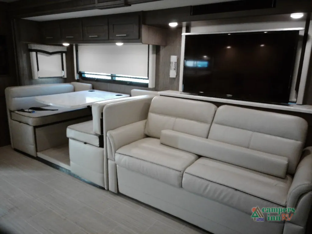 2021 Thor Motor Coach Challenger 35MQ, Photos photo 52