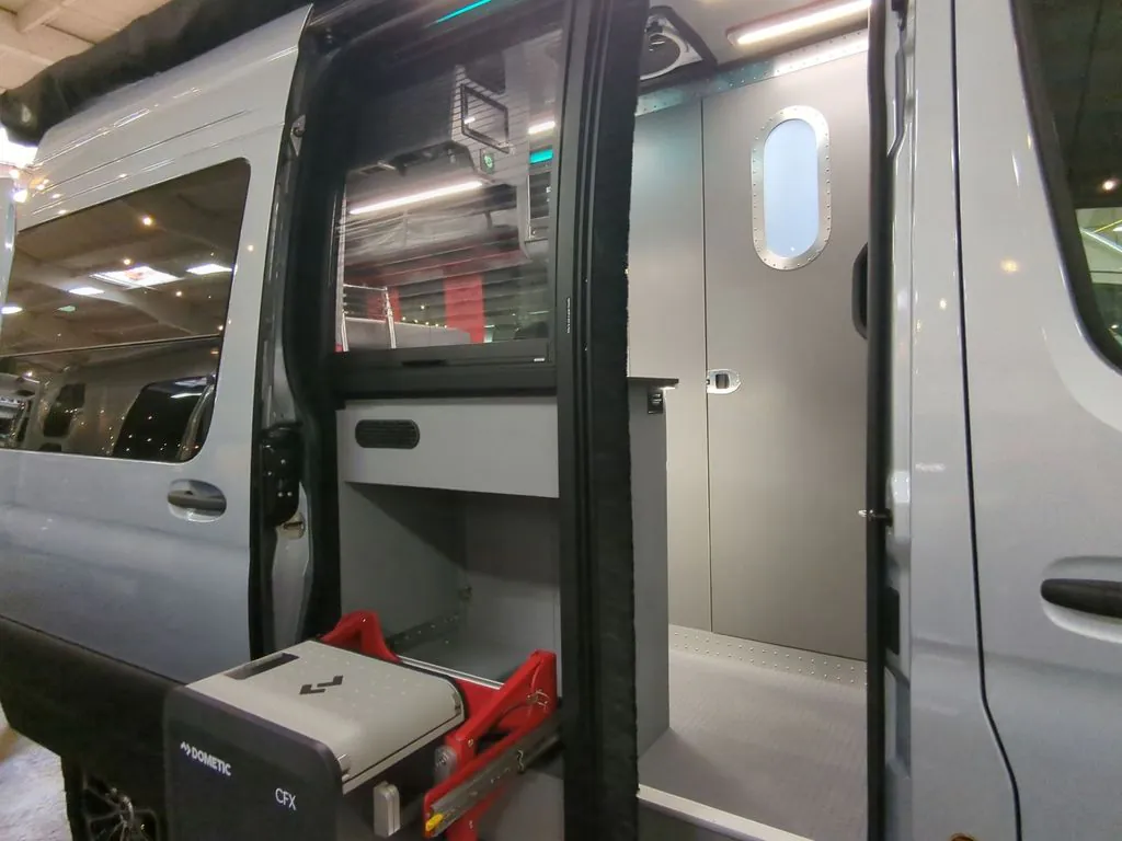2026 Airstream Interstate 19GT - Photo 4