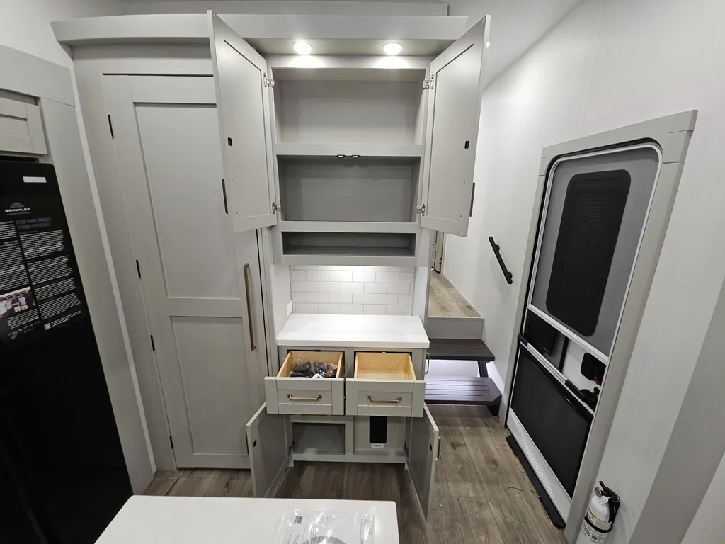 2026 Brinkley Model Z 3600, Photos photo 31