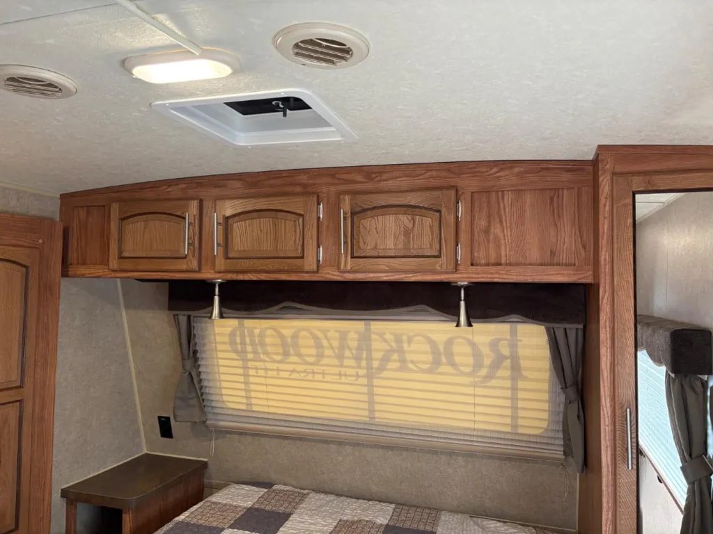 2015 Forest River Rockwood Ultra Lite 2904WS, Photos photo 32