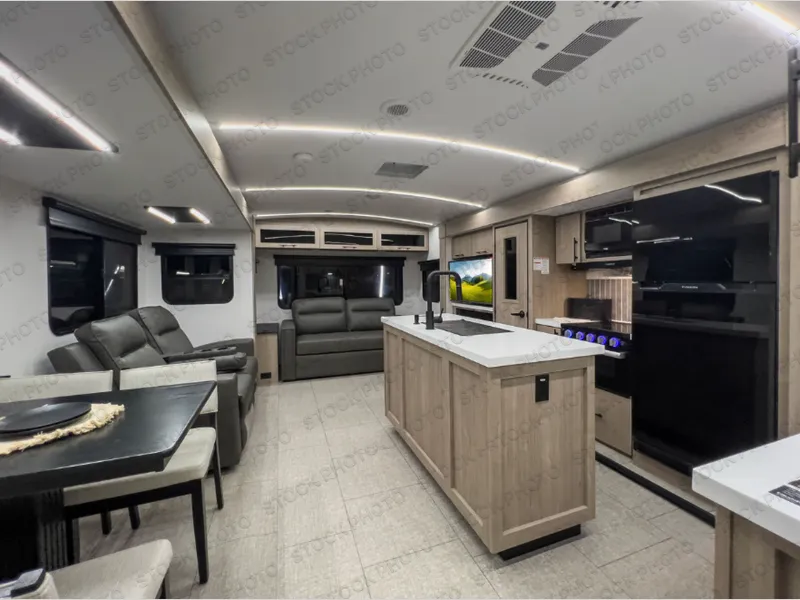 2027 Grand Design Imagine 2970RL - Photo 4