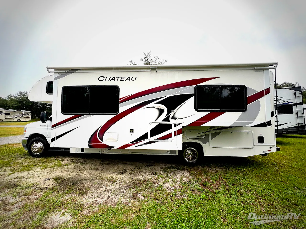 2022 Thor Motor Coach Chateau 27R - Photo 3