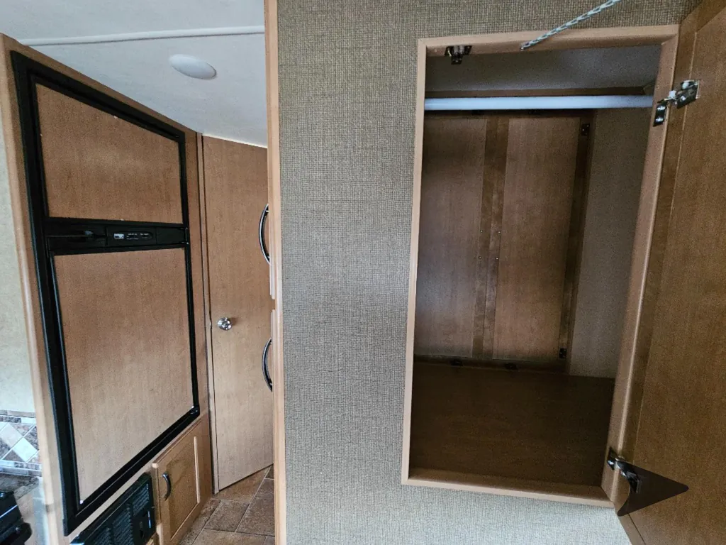 2017 Thor Motor Coach Freedom Elite 22FE, Photos photo 25