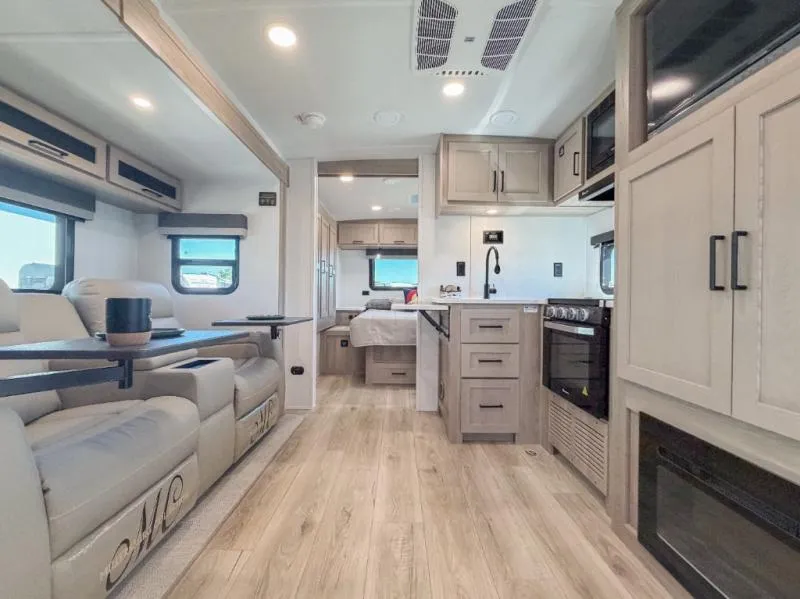2026 Forest River Rockwood Mini Lite 2511S - Photo 4