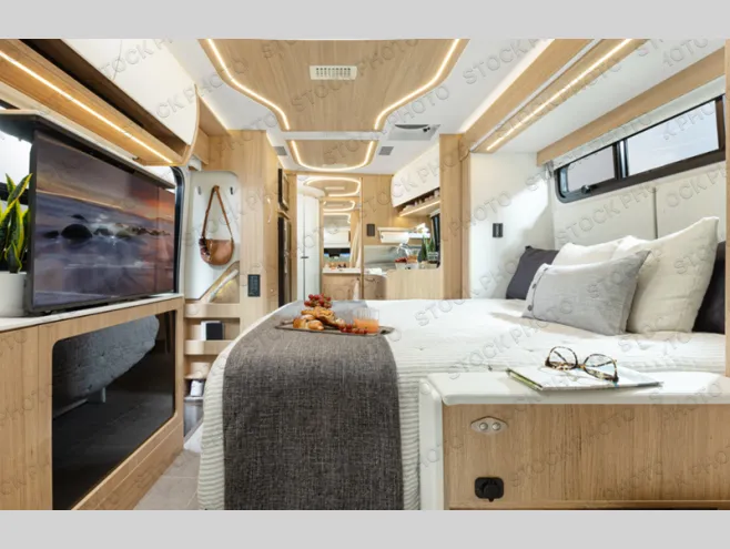 2024 Leisure Travel Unity 24MBL - Photo 2